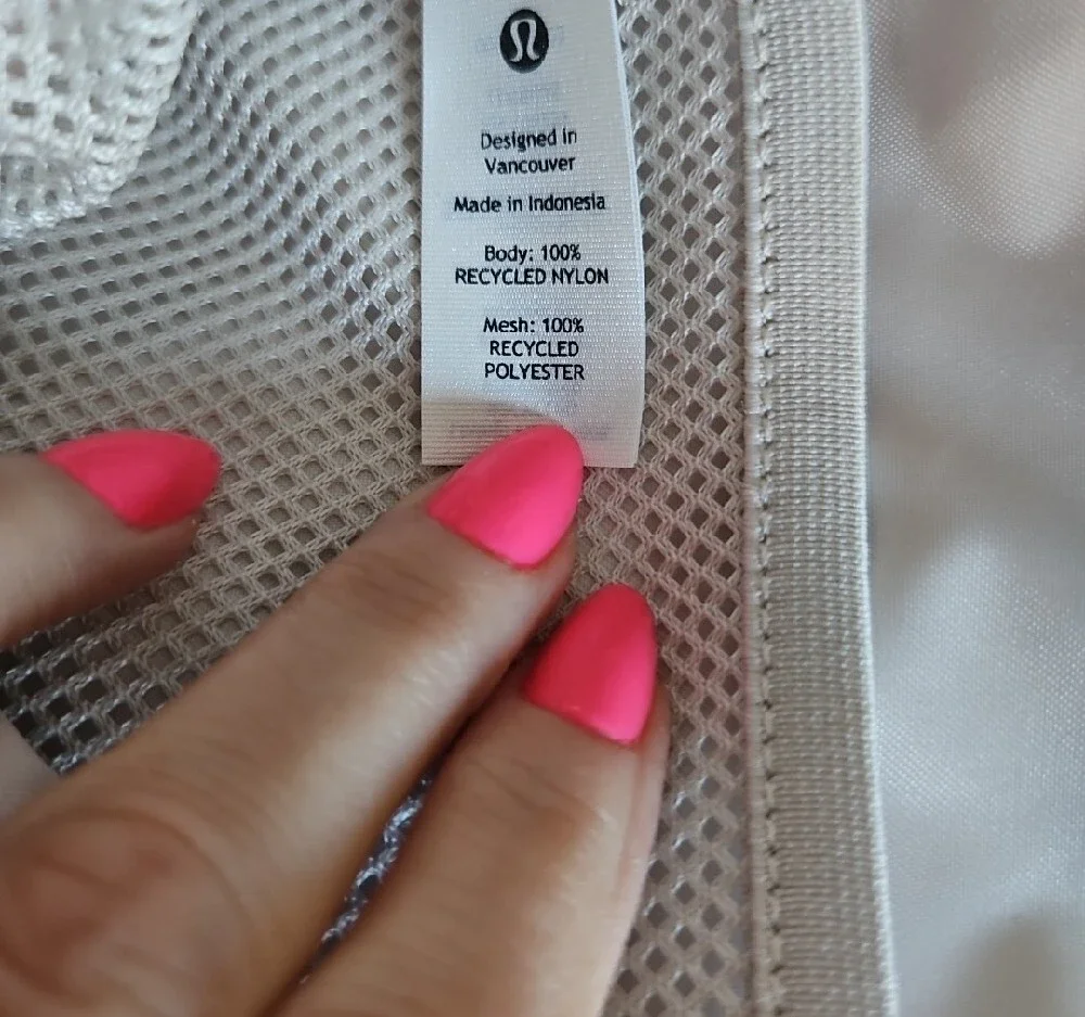 NWOT Lululemon athletica Woman's Chalk White Belt Bag